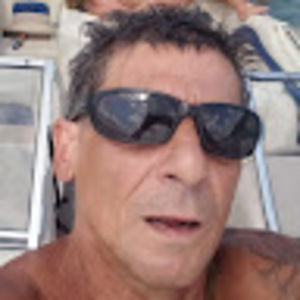 Meet your Posher, Larry